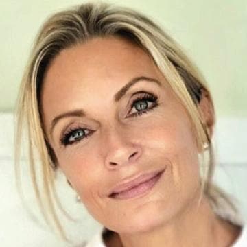 Shari Hooks's Profile Picture