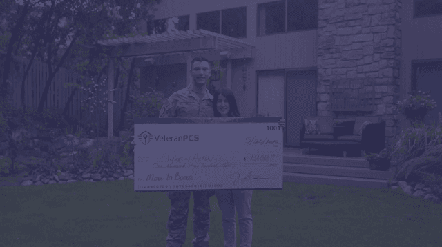 A military couple receives their cash back at close from VeteranPCS