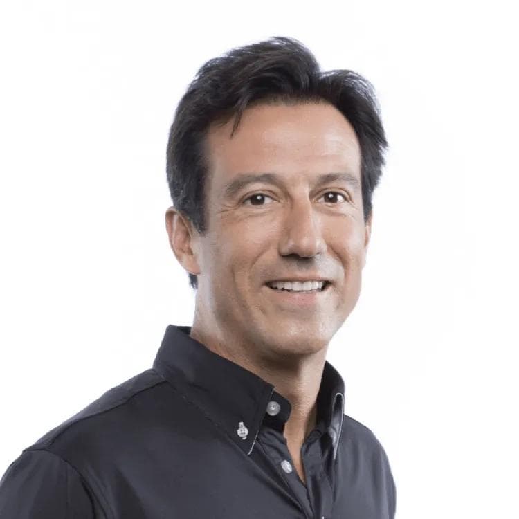 Larry Gonzales's Profile Picture